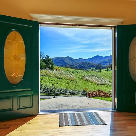 Close To Dt Asheville, Hot Tub, Pool Table
